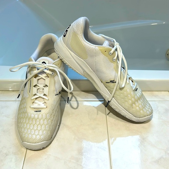 Head Men’s  Revolt Pro 3 Tennis Shoes in White and Yellow size 13. EUC main image 6